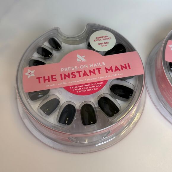 Olive & June The Instant Mani Press On Nails Black E+M Extra Short Set of 2 Kits - Picture 2 of 3